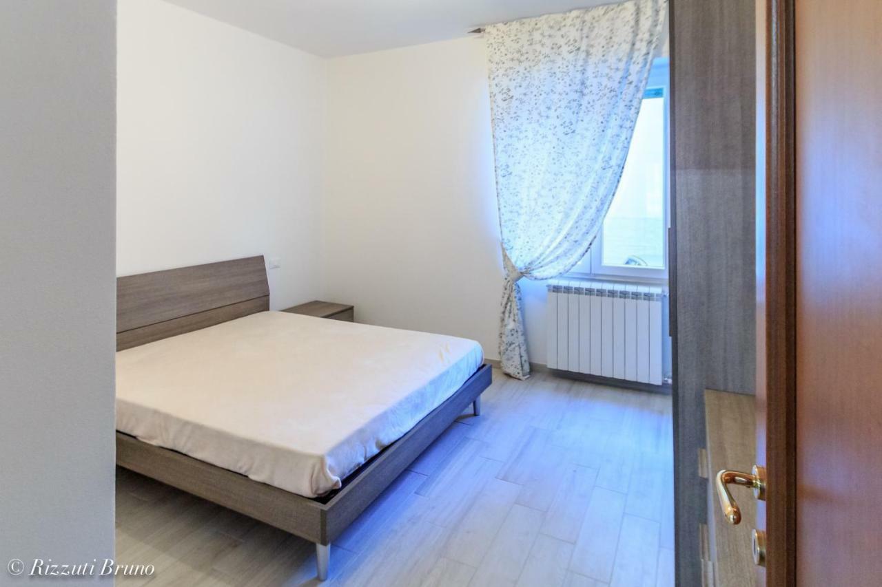 Appartamento Ristrutturato A Nuovo !!! Varazze Extérieur photo