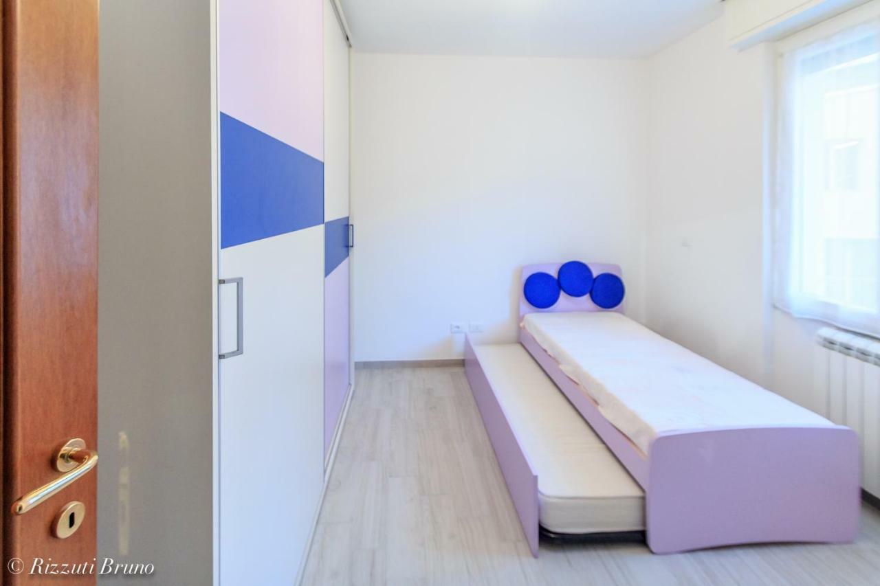 Appartamento Ristrutturato A Nuovo !!! Varazze Extérieur photo